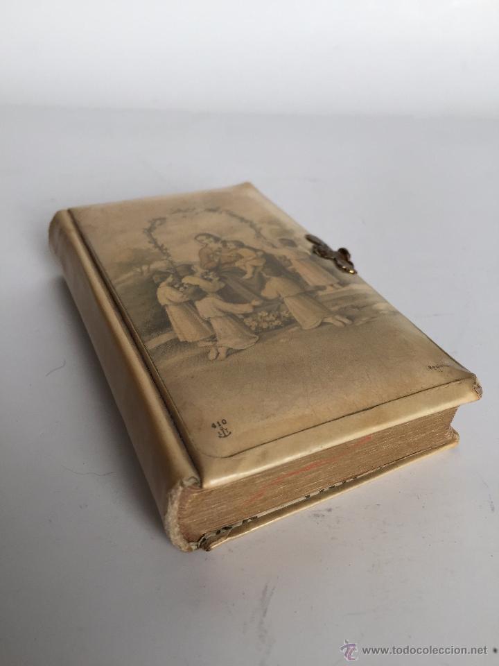 Libros de segunda mano: DEVOCIONARIO EUCARISTICO EDITORIAL REGINA 1945 - Foto 2