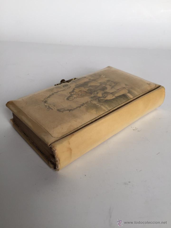 Libros de segunda mano: DEVOCIONARIO EUCARISTICO EDITORIAL REGINA 1945 - Foto 3