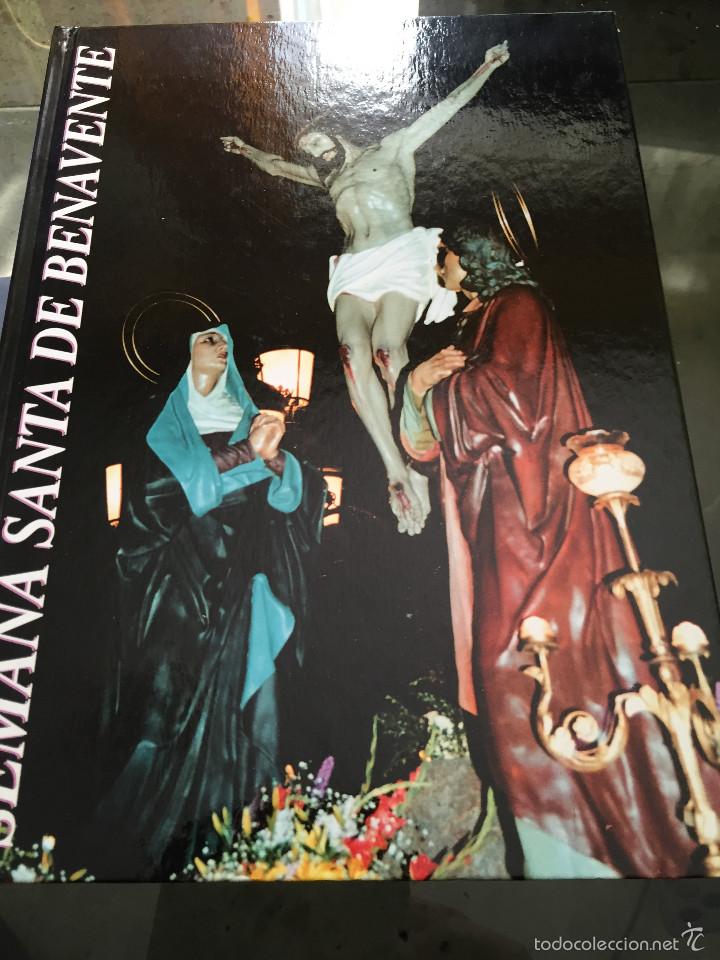 Libros de segunda mano: SEMANA SANTA DE BENAVENTE - Foto 1