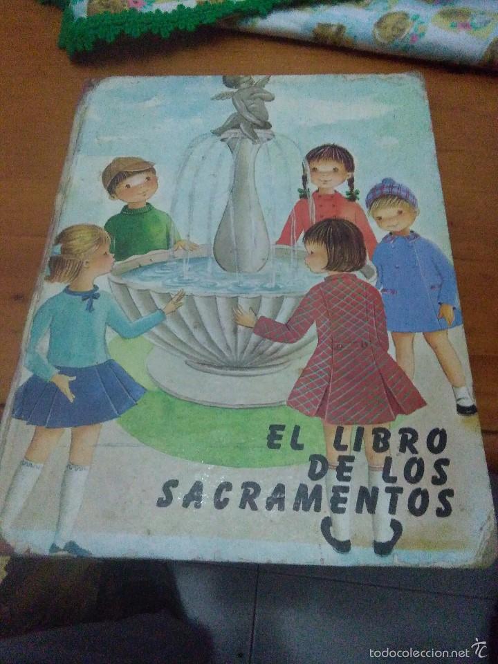 Libros de segunda mano: EL LIBRO DE LOS SACRAMENTOS. EST23B2 - Foto 1