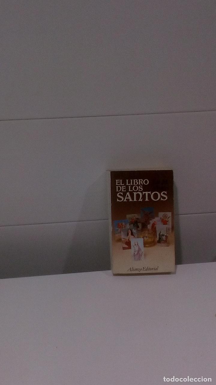 Libros de segunda mano: EL LIBRO DE LOS SANTOS - Foto 1