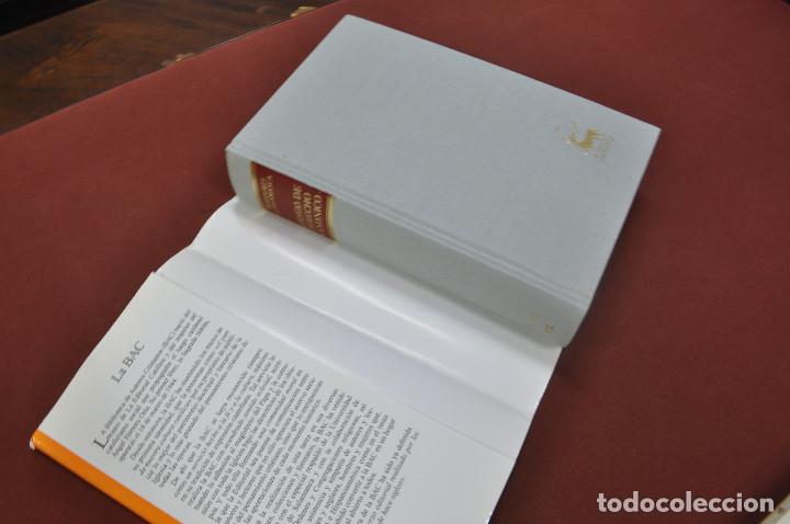 Libros de segunda mano: Codigo de derecho canonico , edici&oacute;n biling&uuml;e comentada - RE3 - Foto 2