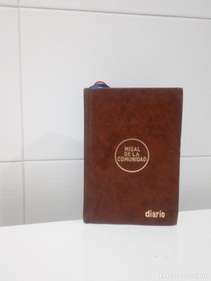 Libros de segunda mano: MISAL DE LA COMUNIDAD  SANTORAL Y FERIAL