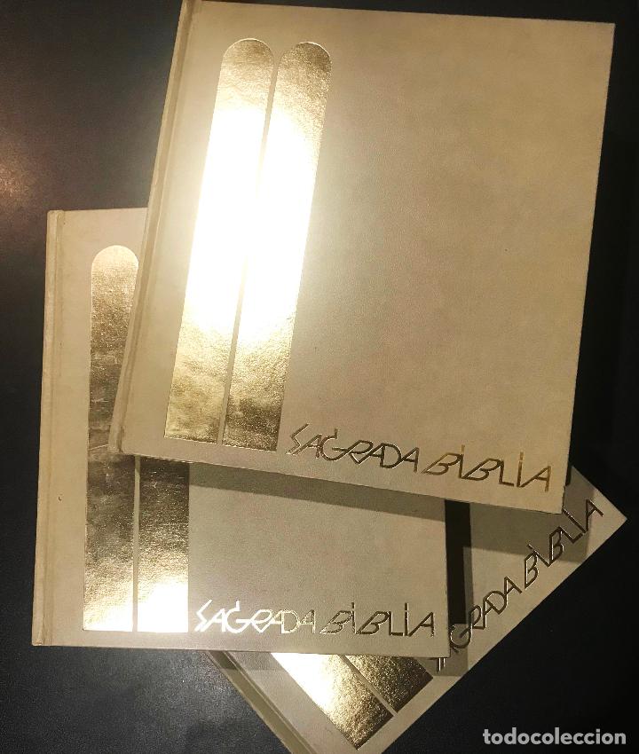 Libros de segunda mano: Sagrada Biblia. Tres tomos. - Foto 1