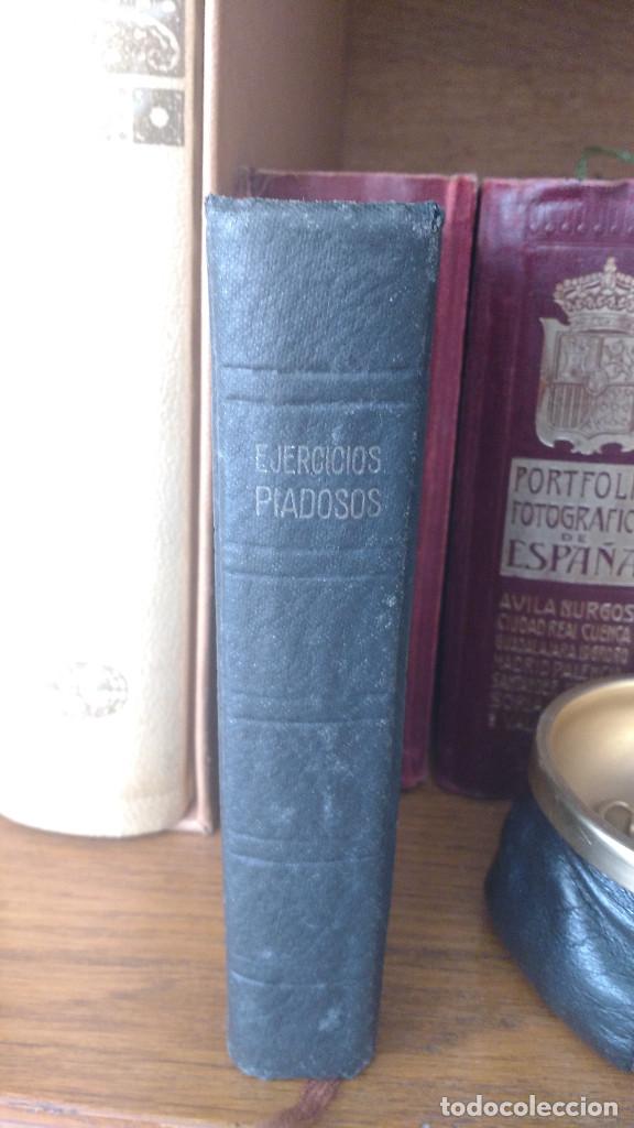 Libros de segunda mano: Ejercicios piadosos. 1943 - Foto 1