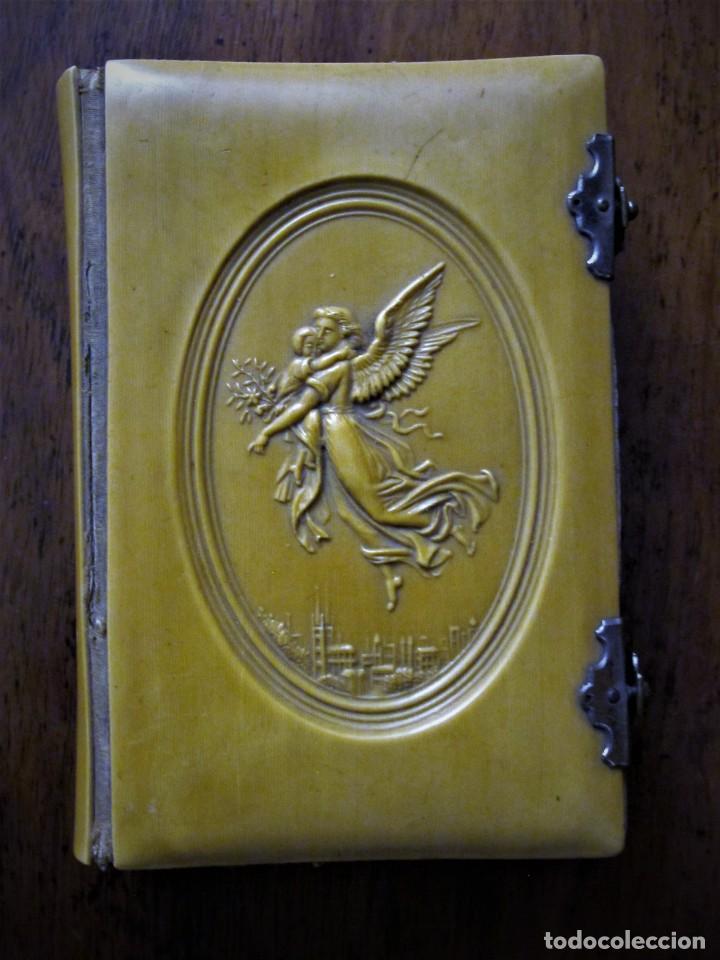 Libros de segunda mano: LIBRO DIAMANTE DIVINO, DEVOCIONARIO Y SEMANA  SANTA.. PRINCIPIO DE SIGLO XX