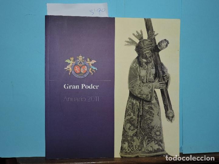 Libros de segunda mano: Gran Poder Sevilla Anuario 2011 - Foto 1