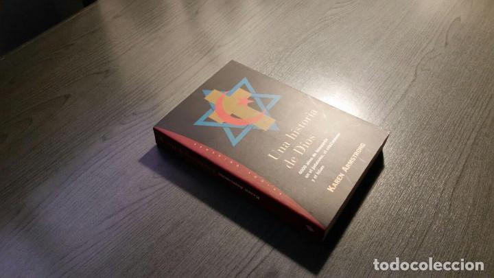 Libros de segunda mano: Una historia de Dios - Foto 2