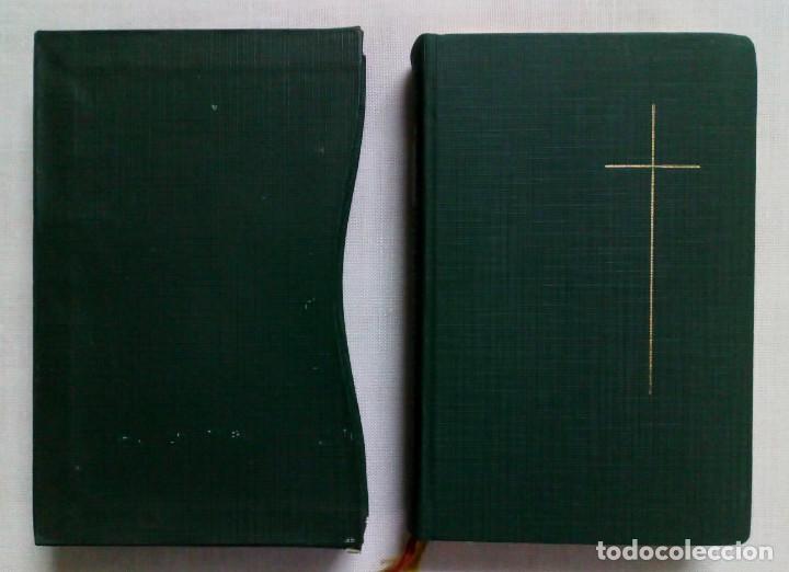 Libros de segunda mano: MISALITO REGINA. P. LUIS RIBERA, 1966 - Foto 2