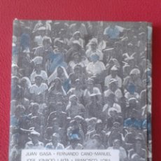 Libros de segunda mano: CARPETA SM EDICIONES RELIGIÓN 1 CON 3 LIBROS 1975 IDENTIDAD PERSONAL CRISTIANA, HOMBRE UNIVERSO.....