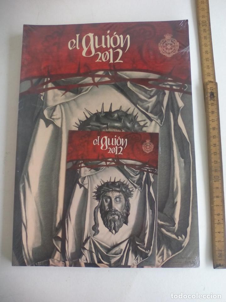 Libros de segunda mano: V&Eacute;LEZ M&Aacute;LAGA SEMANA SANTA 2012. precintado GUI&Oacute;N LIBRO BOLETIN OFICIAL DE LA AGRUPACI&Oacute;N DE COFRADIAS