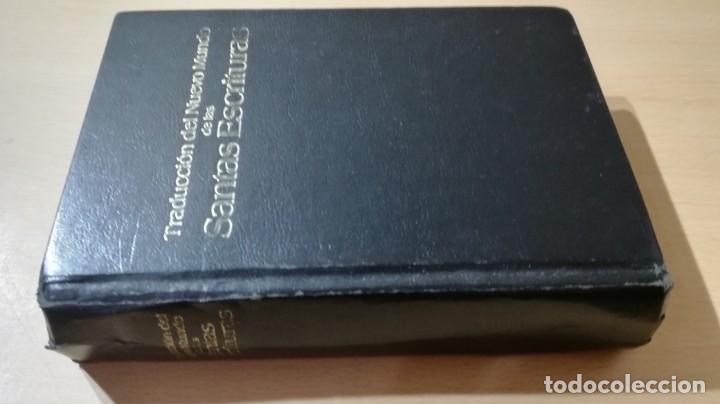 Libros de segunda mano: TRADUCCION DEL NUEVO MUNDO DE LAS SAGRADAS ESCRITURAS	 /   	&Ntilde;301
