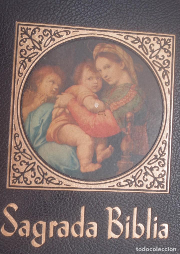 Libros de segunda mano: SAGRADA BIBLIA - Foto 1