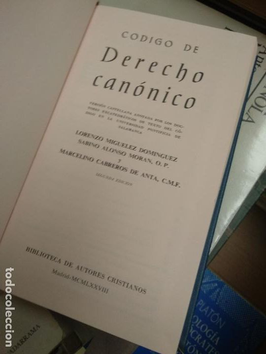 Libros de segunda mano: C&Oacute;DIGO DE DERECHO CANONICO. B.A.C - Foto 2