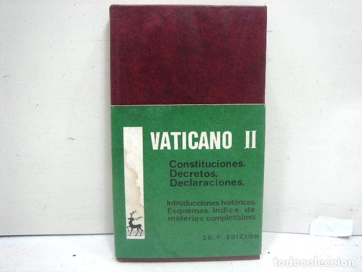 Libros de segunda mano: LIBRO -VATICANO II 1975 - DOCUMENTOS CONSTITUCIONES DECRETOS DECLARACIONES - DOS 2