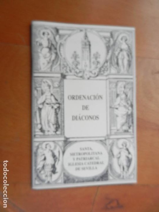 Livres d'occasion: ORDENACI&Oacute;N DE DI&Aacute;CONOS - CABILDO CATEDRAL DE SEVILLA 2002.