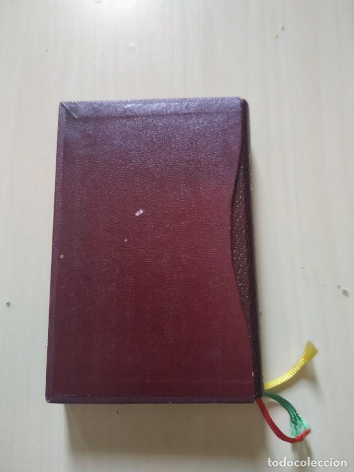 Libros de segunda mano: 1968. Misalito de Regina en su funda - Foto 3