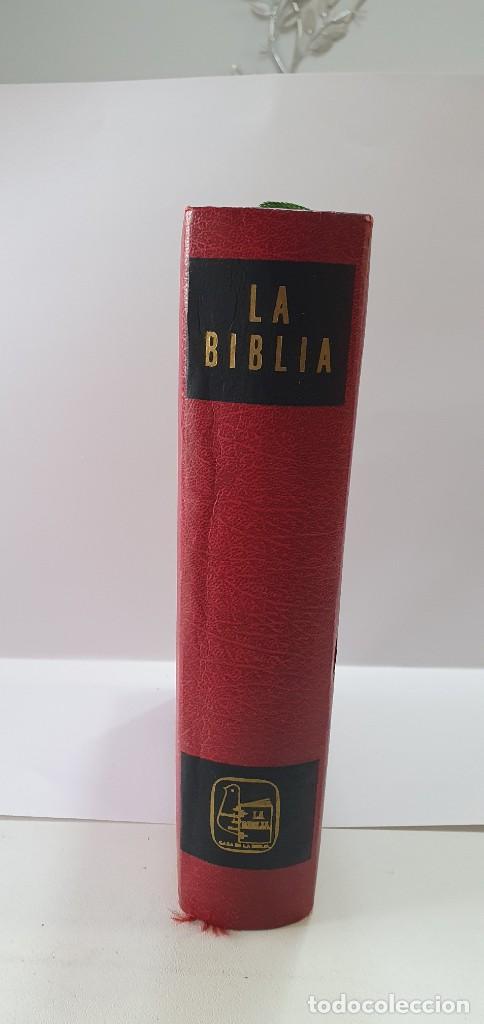Libros de segunda mano: LA BIBLIA - Foto 2