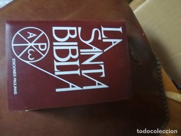 Libros de segunda mano: La Biblia, edici&oacute;n popular - Foto 1
