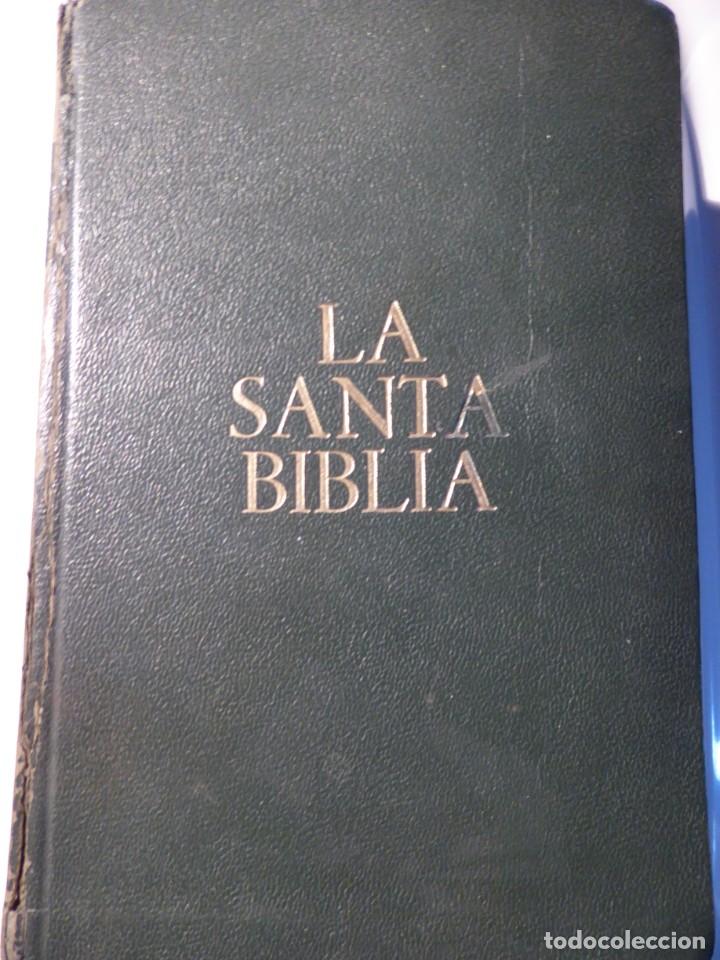 Libros de segunda mano: La Santa Biblia - Foto 1