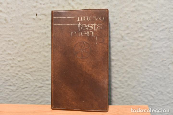 Libros de segunda mano: NUEVO TESTAMENTO DE 1976 - Foto 1