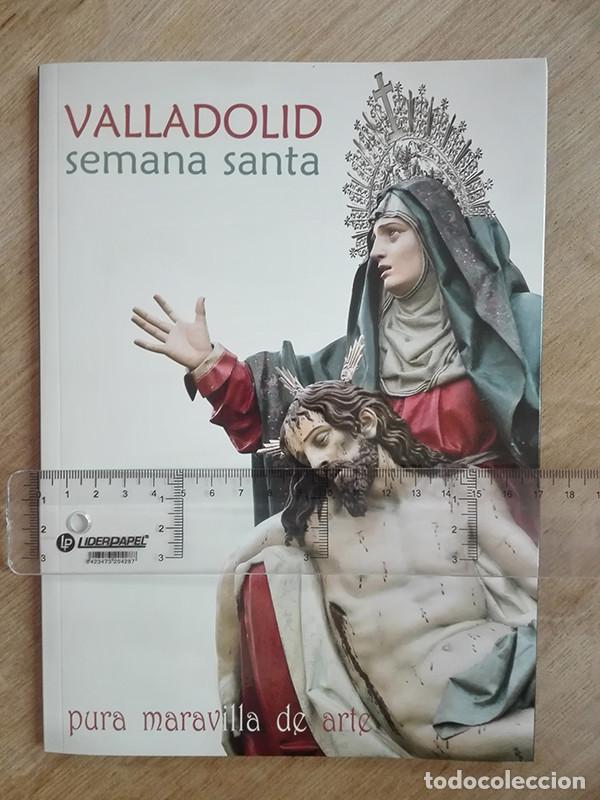 Libros de segunda mano: VALLADOLID. SEMANA SANTA. LIBRO Y PROGRAMA DE MANO, 2012. - Foto 3