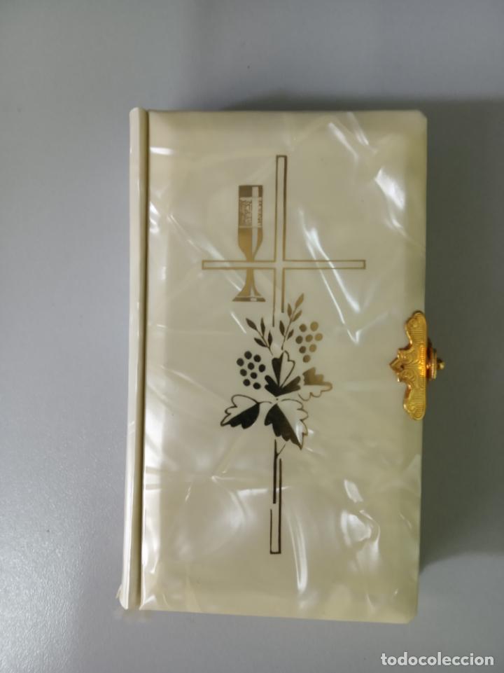 Libros de segunda mano: DEVOCIONARIO PRIMERA COMUNION-JESUS AMIGO-1969