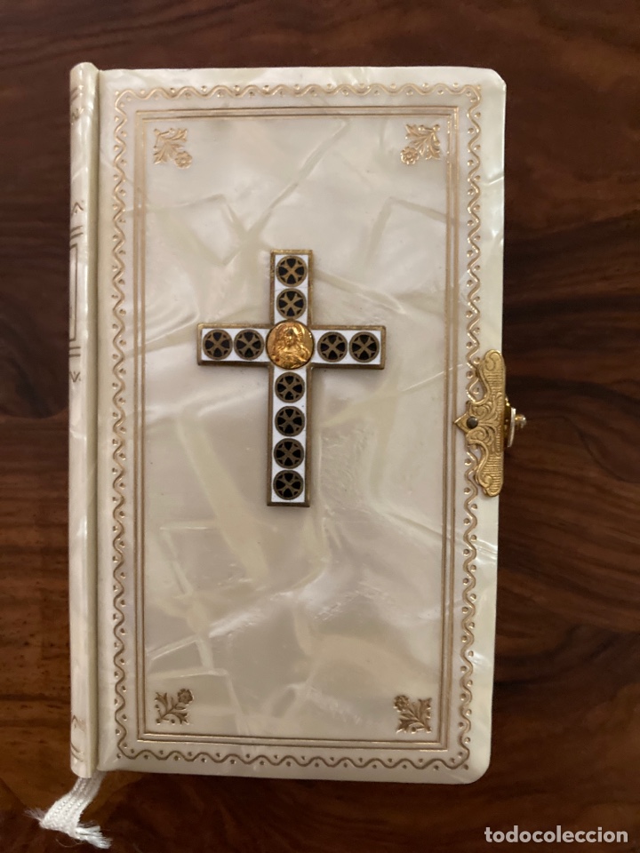 Libros de segunda mano: Devocionario Dios conmigo. 1957 - Foto 1