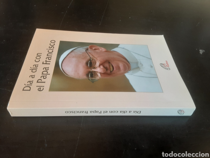Libros de segunda mano: D&iacute;a a d&iacute;a con el Papa Francisco - Foto 2