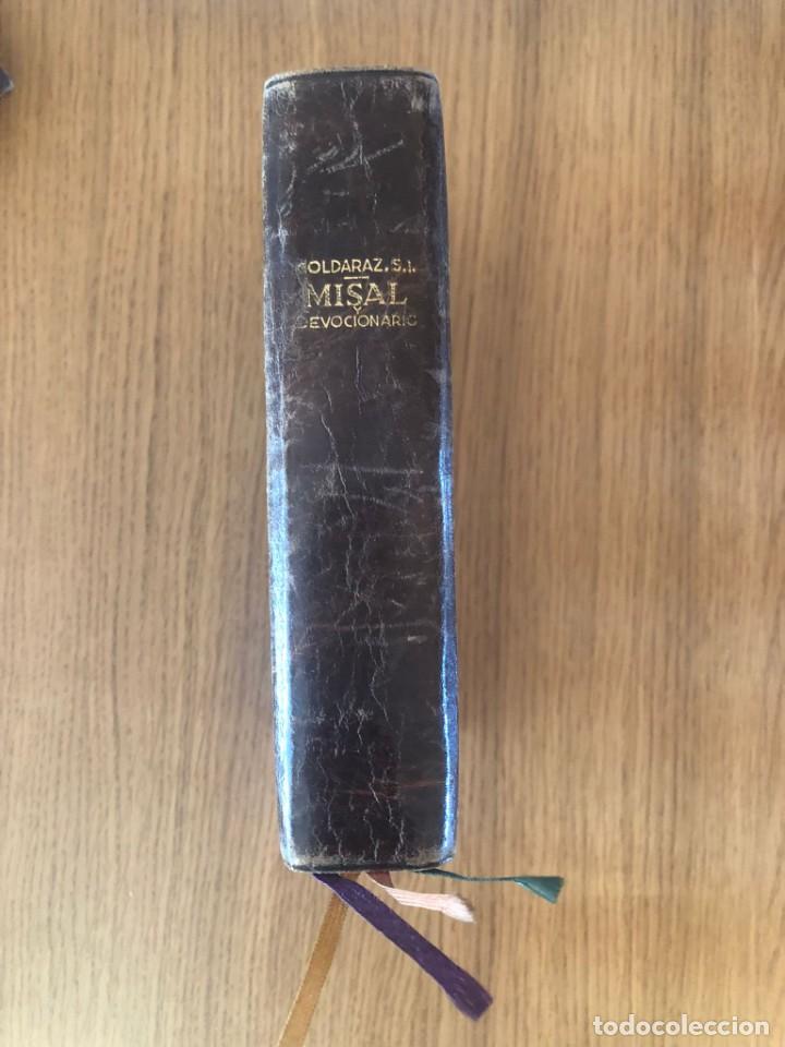 Libros de segunda mano: Dos misales - Foto 2