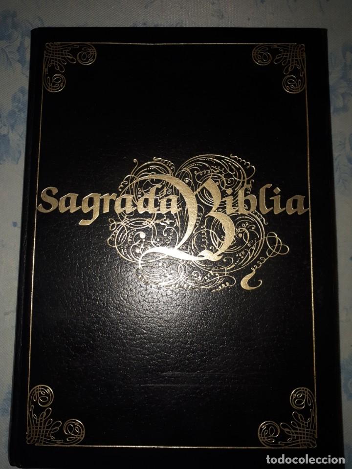 Libros de segunda mano: Sagrada Biblia - Foto 1