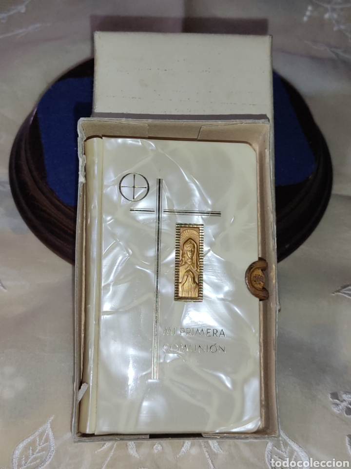 Libros de segunda mano: Libro de comuni&oacute;n,antiguo misal o devocionario,A&ntilde;o 1965.