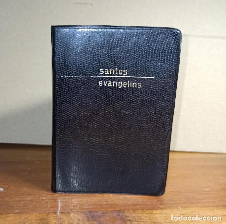 Libros de segunda mano: SANTOS EVANGELIOS. Pp. 320 - Foto 1