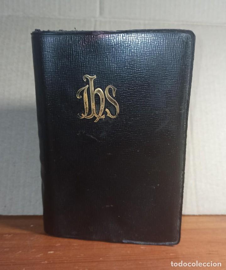 Libros de segunda mano: DEVOCIONARIO DE LA MEDALLA MILAGROSA. A&ntilde;os 1940. Pp. 528