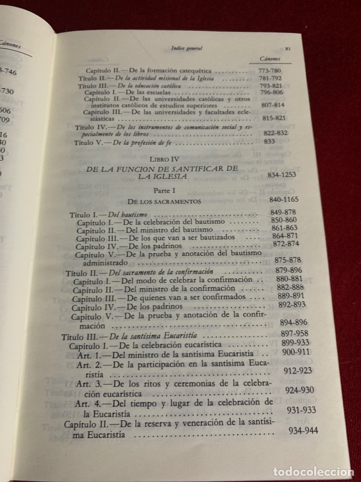 Libros de segunda mano: C&oacute;digo de Derecho Can&oacute;nico. Edici&oacute;n biling&uuml;e comentada. - Foto 8