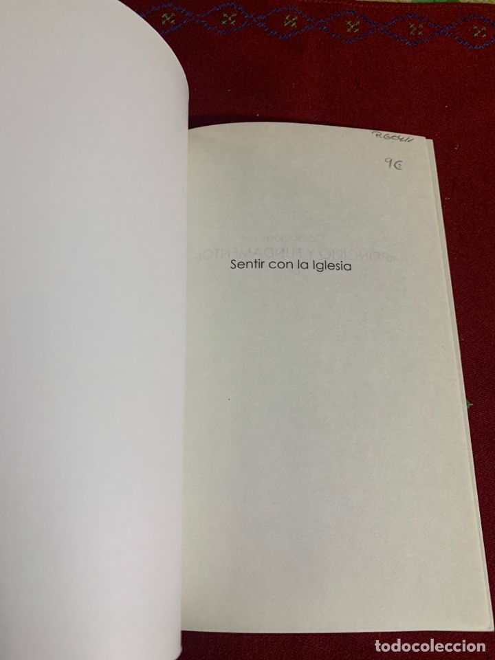 Libros de segunda mano: Sentir con la Iglesia. Medard Kehl. - Foto 3