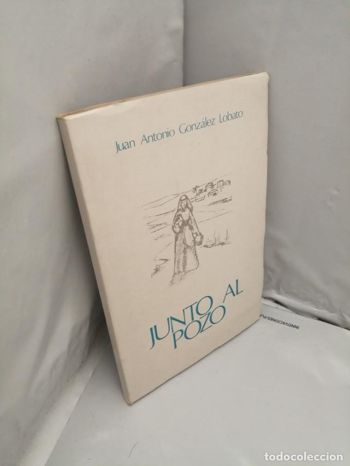 Libros de segunda mano: JUNTO AL POZO - Foto 3