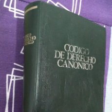 Libros de segunda mano: CÓDIGO DE DERECHO CANÓNICO. UNIVERSIDAD DE NAVARRA. EUNSA, 1983.. Lote 326317078
