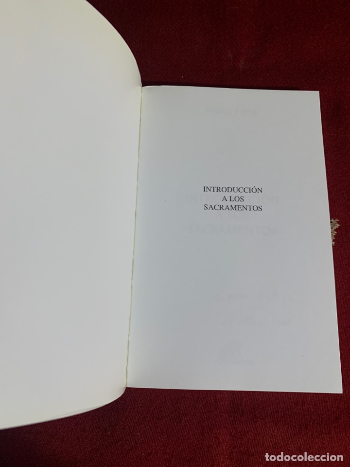 Libros de segunda mano: Introducci&oacute;n a los Sacramentos. Bruno Forte. - Foto 3