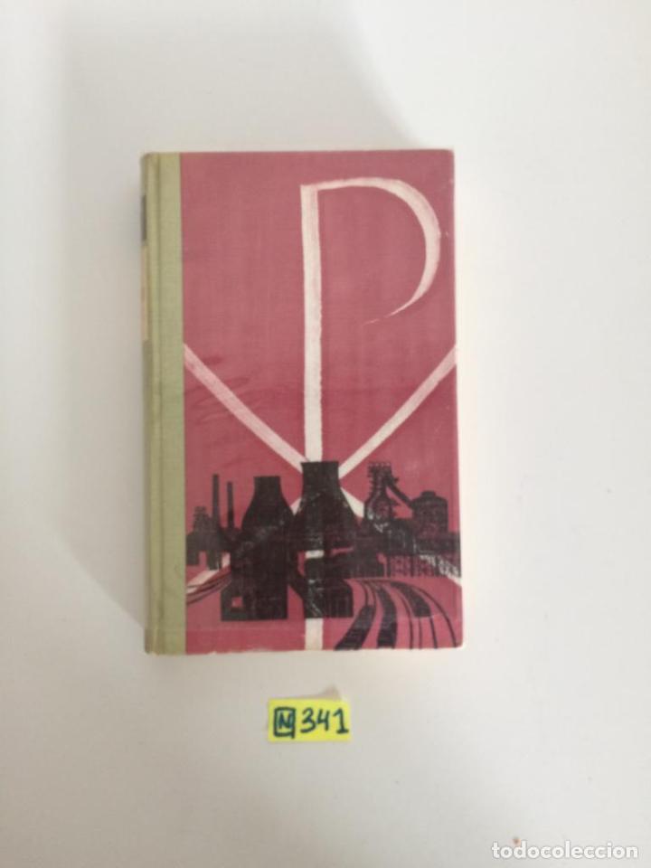 Libros de segunda mano: Los nuevos curas - Foto 1