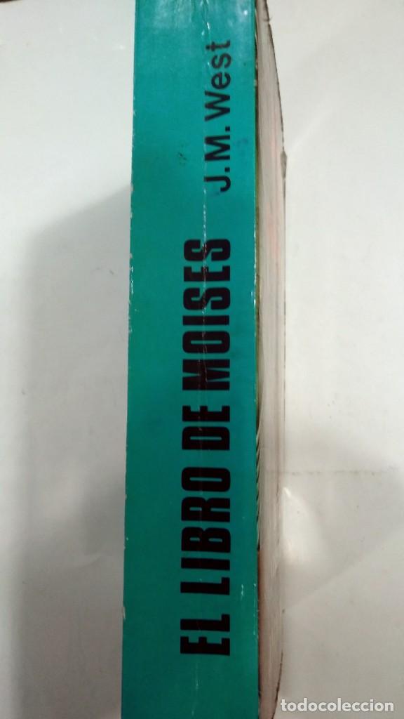 Libros de segunda mano: El libro de Mois&eacute;s J.M. West - Foto 2