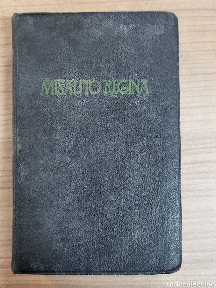 Libros de segunda mano: ANTIGUO MISAL . MISALITO REGINA - Foto 1