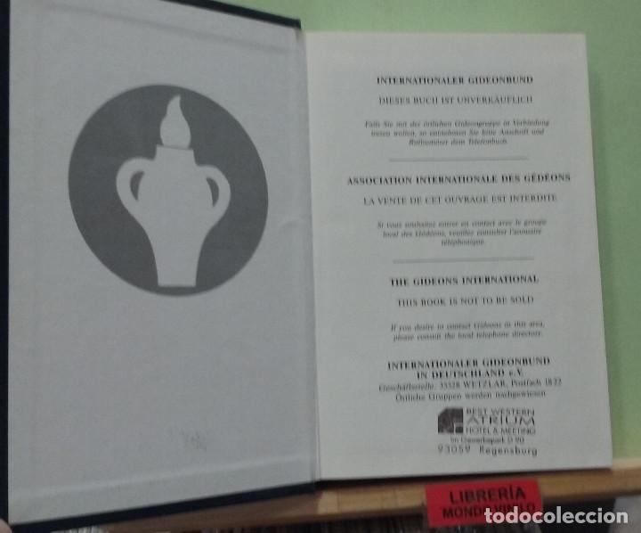 Libros de segunda mano: Nuevo testamento. Texto en aleman, frances e ingles - Foto 2