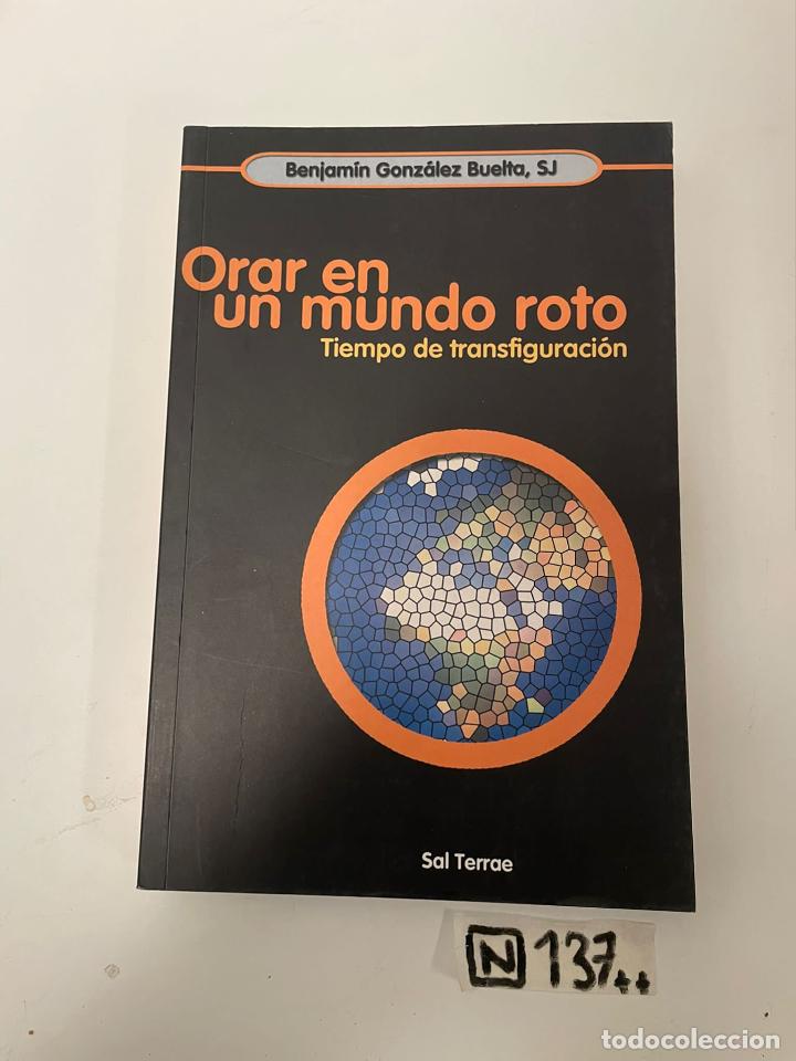 Libros de segunda mano: Orar en un mundo roto - Foto 1