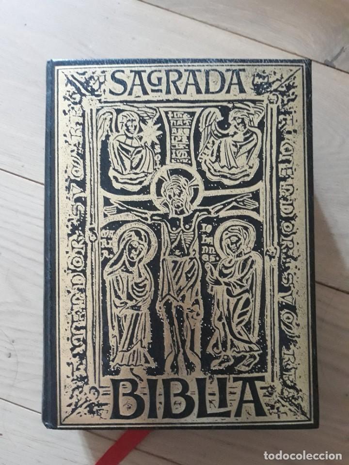 Libros de segunda mano: Sagrada Biblia - Foto 1