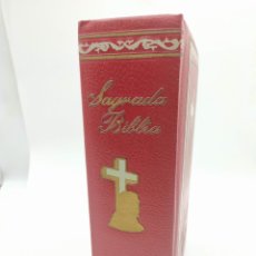 Libros de segunda mano: SAGRADA BIBLIA. ED. GLOLIER 1958. Lote 360944150
