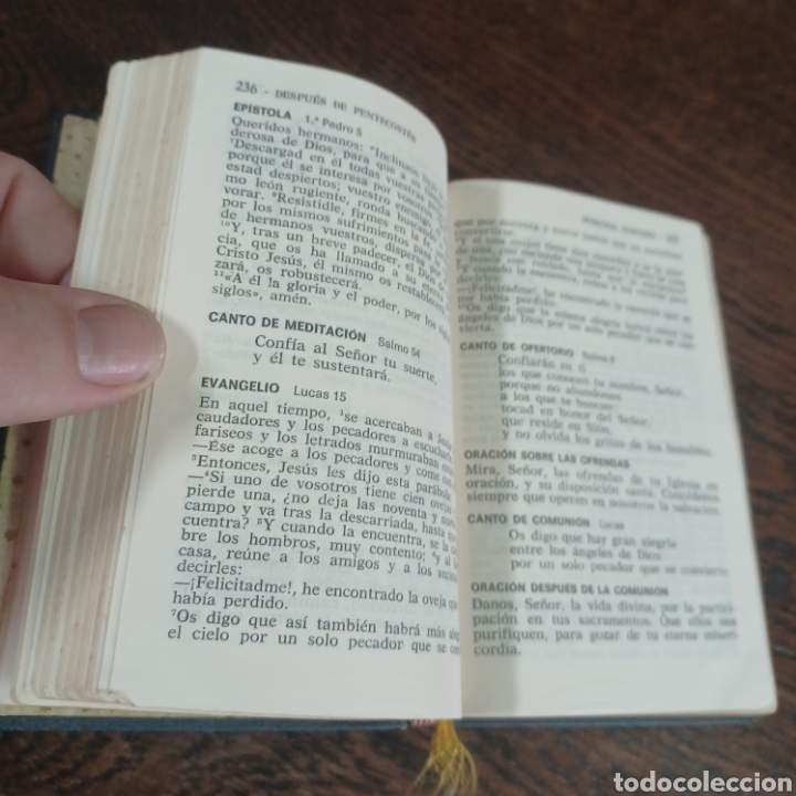 Libros de segunda mano: MISALITO REGINA 1967 - Foto 4