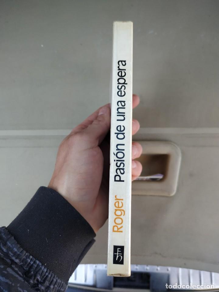 Libros de segunda mano: Pasi&oacute;n de una Espera - Roger. Prior de Taiz&eacute;. Herder - Foto 3