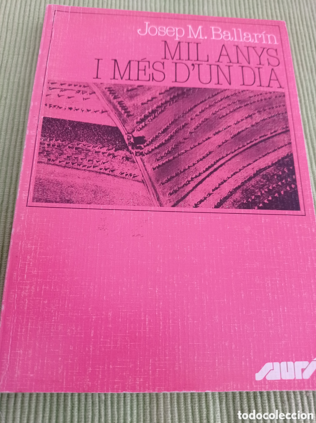 Libros de segunda mano: Mil anys i m&eacute;s dun dia - Foto 1