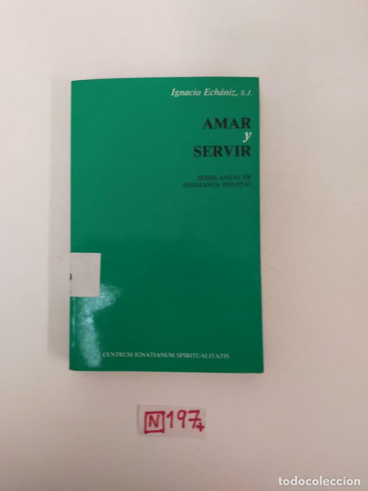 Libros de segunda mano: Amar y servir - Foto 1